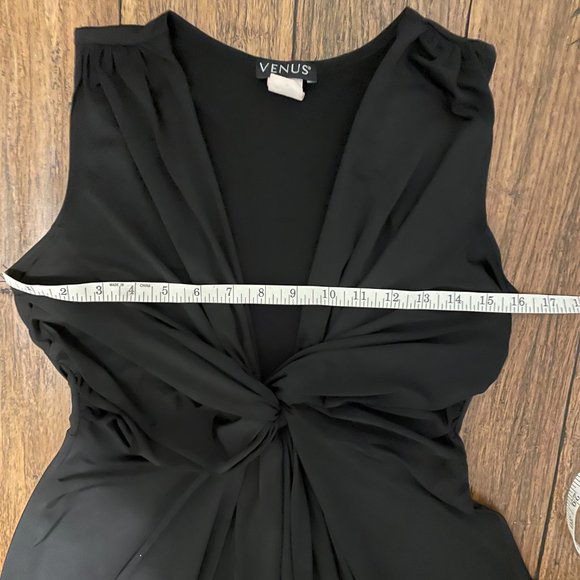 Venus - mini black dress - size medium - Picture 7 of 11